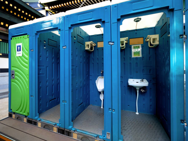 Best Construction site porta potty rental  in Carleton, MI